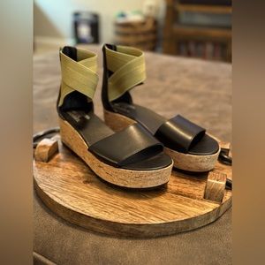 WOMEN'S CAMERON FLATFORM ANKLE STRAP WEDGE SANDAL